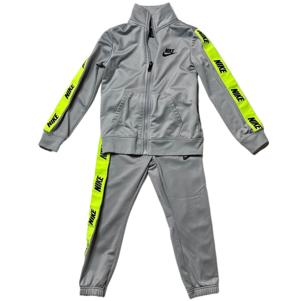 NIKE Boys Size 5 Silver & Neon Green Tircot Track Set